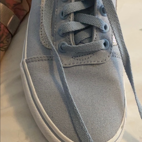 Vans! - Picture 3 of 8